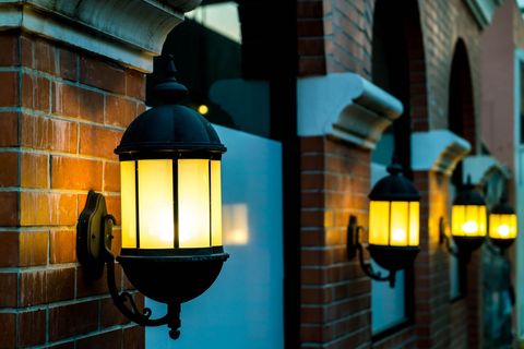 Outdoor Lighting Fixture Maintenance Guide