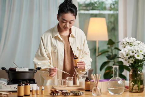 DIY Home Fragrance Guide: Candles and Diffusers