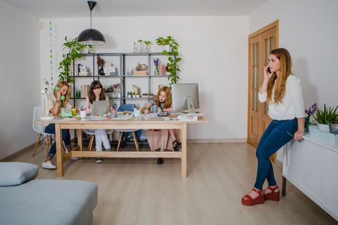 Corner Space Utilization Guide for Smart Living